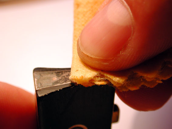 Cleaning a violin bow